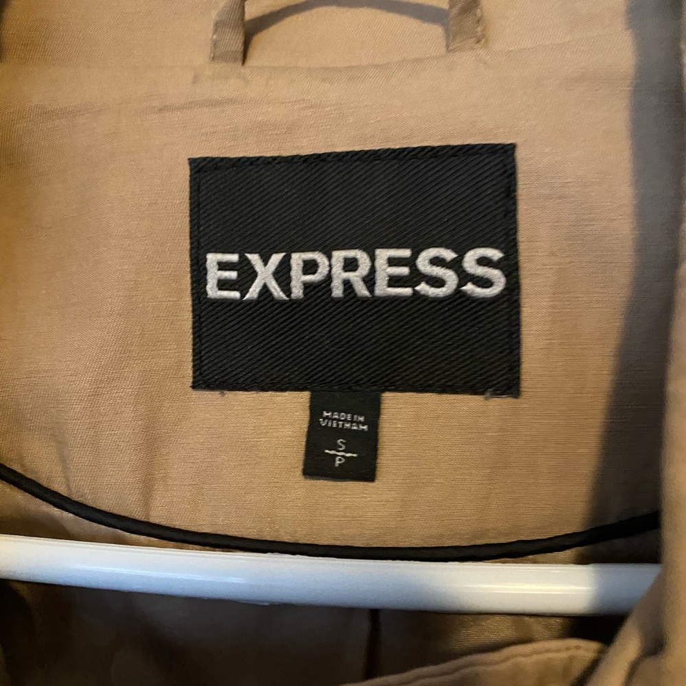 Coat - Picture 3 of 4